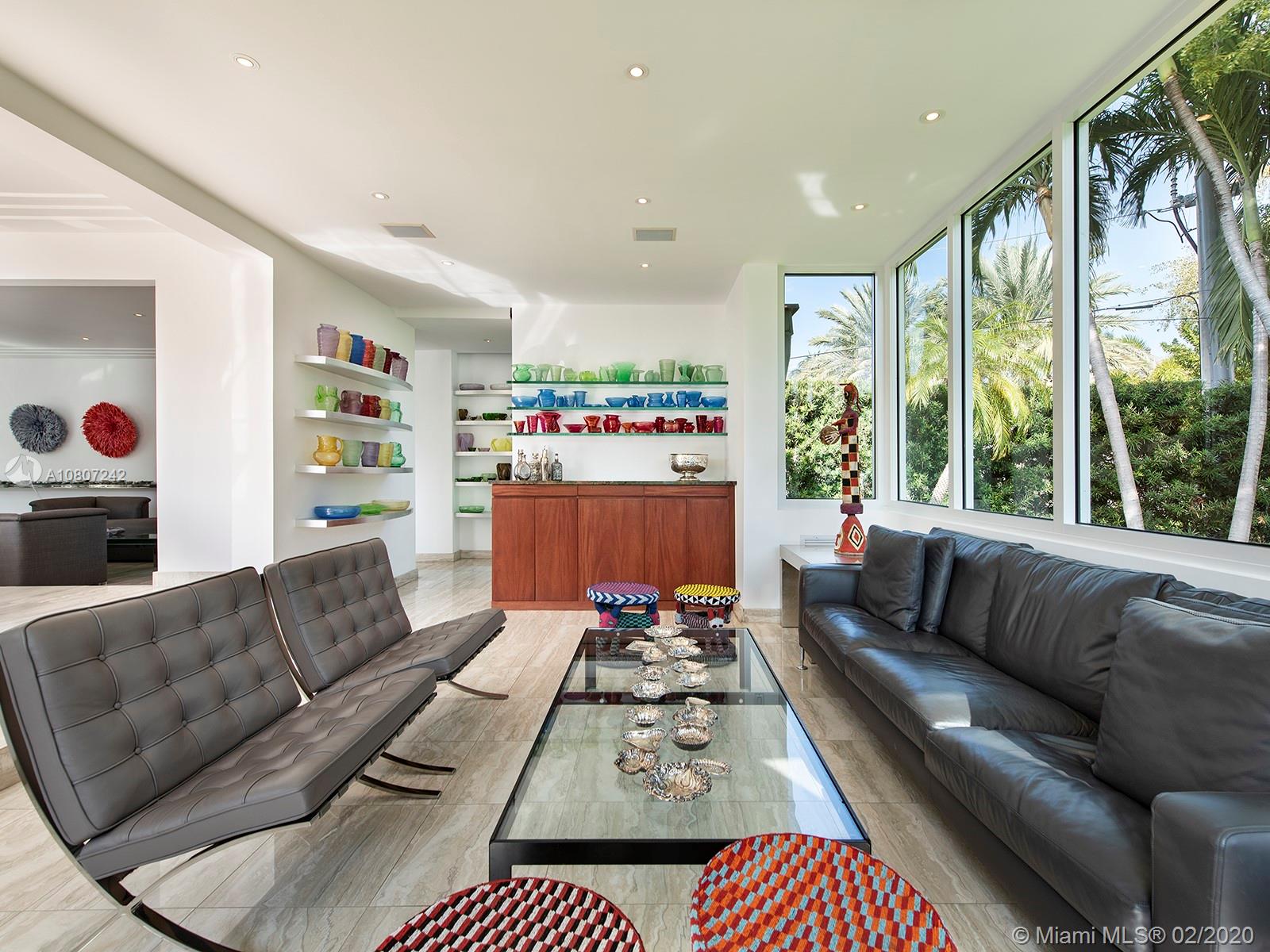 SUNSET ISLANDS-ISLAND NO - Residential