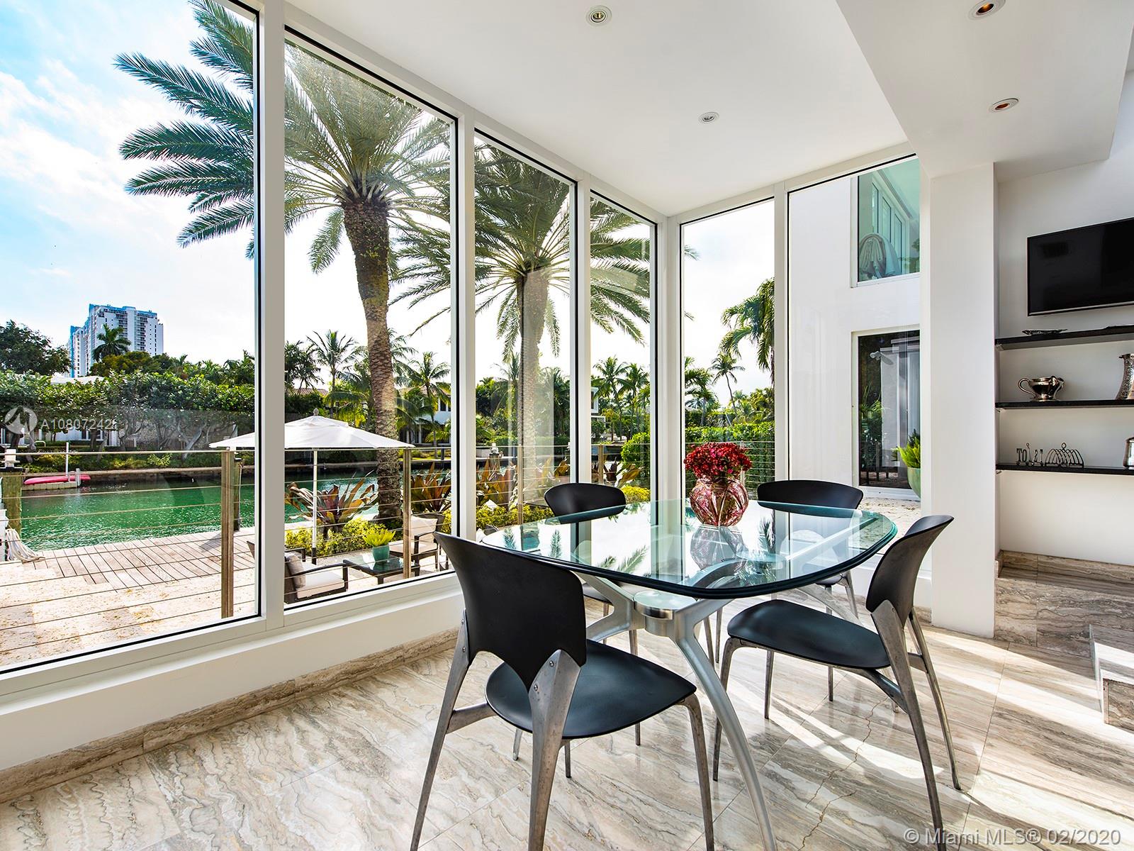 SUNSET ISLANDS-ISLAND NO - Residential