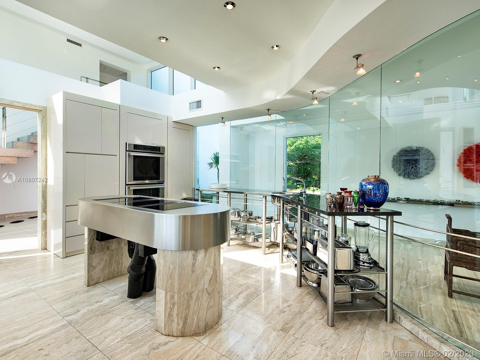 SUNSET ISLANDS-ISLAND NO - Residential