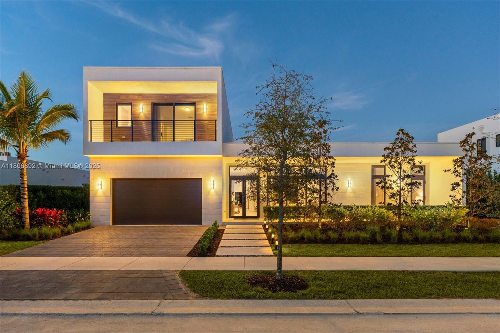 WESTON ESTATES - Residential