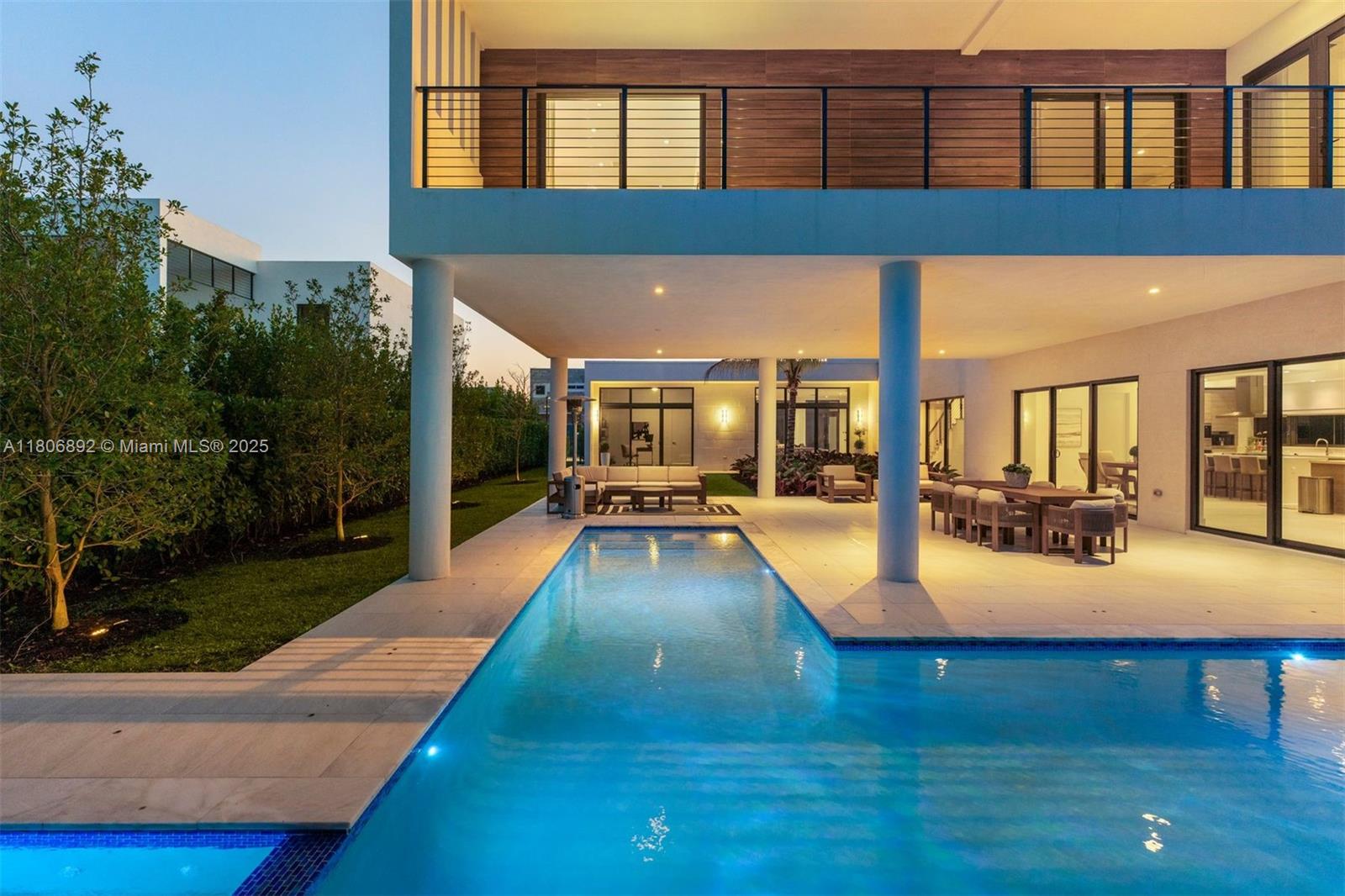WESTON ESTATES - Residential