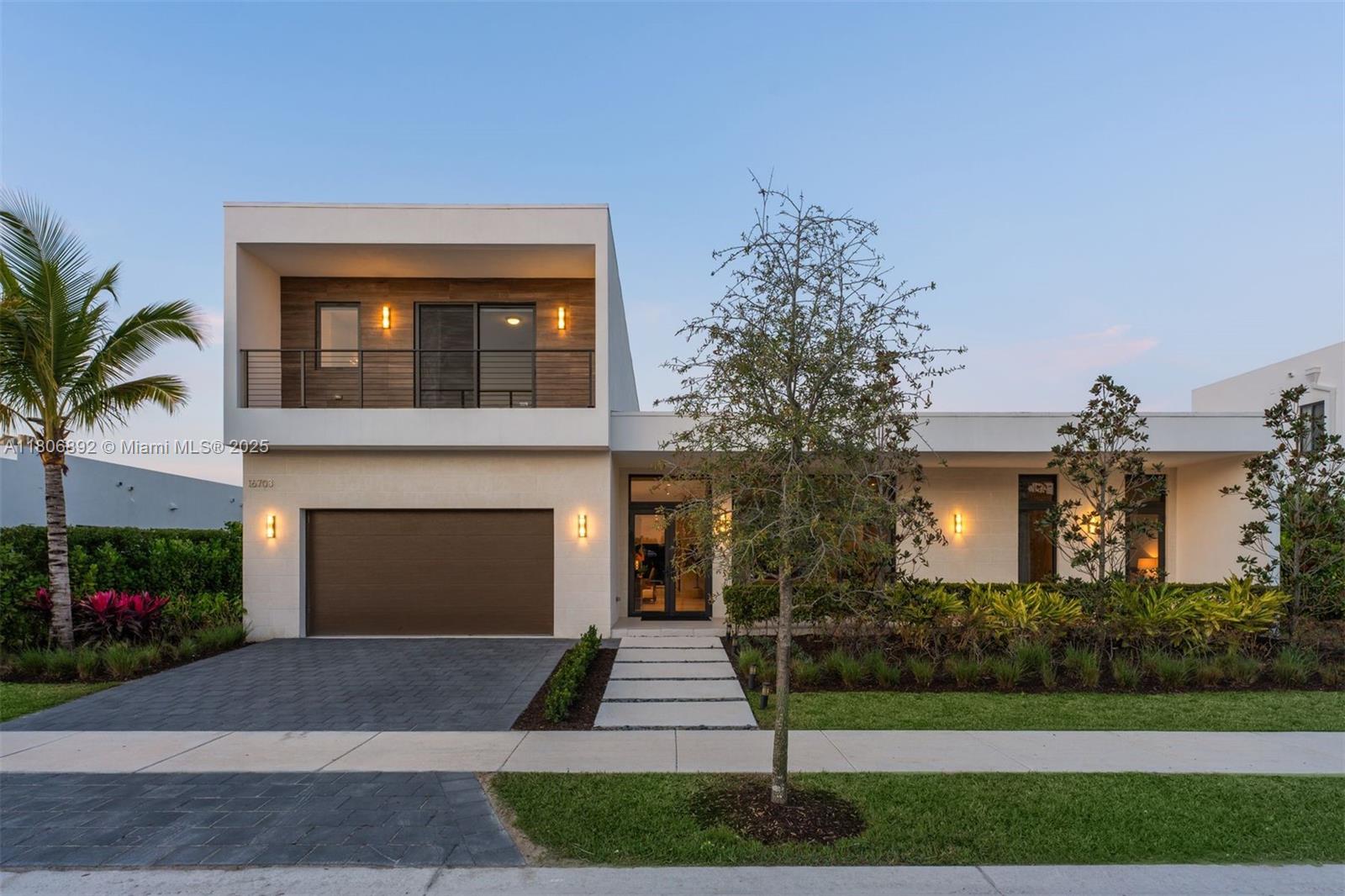 WESTON ESTATES - Residential