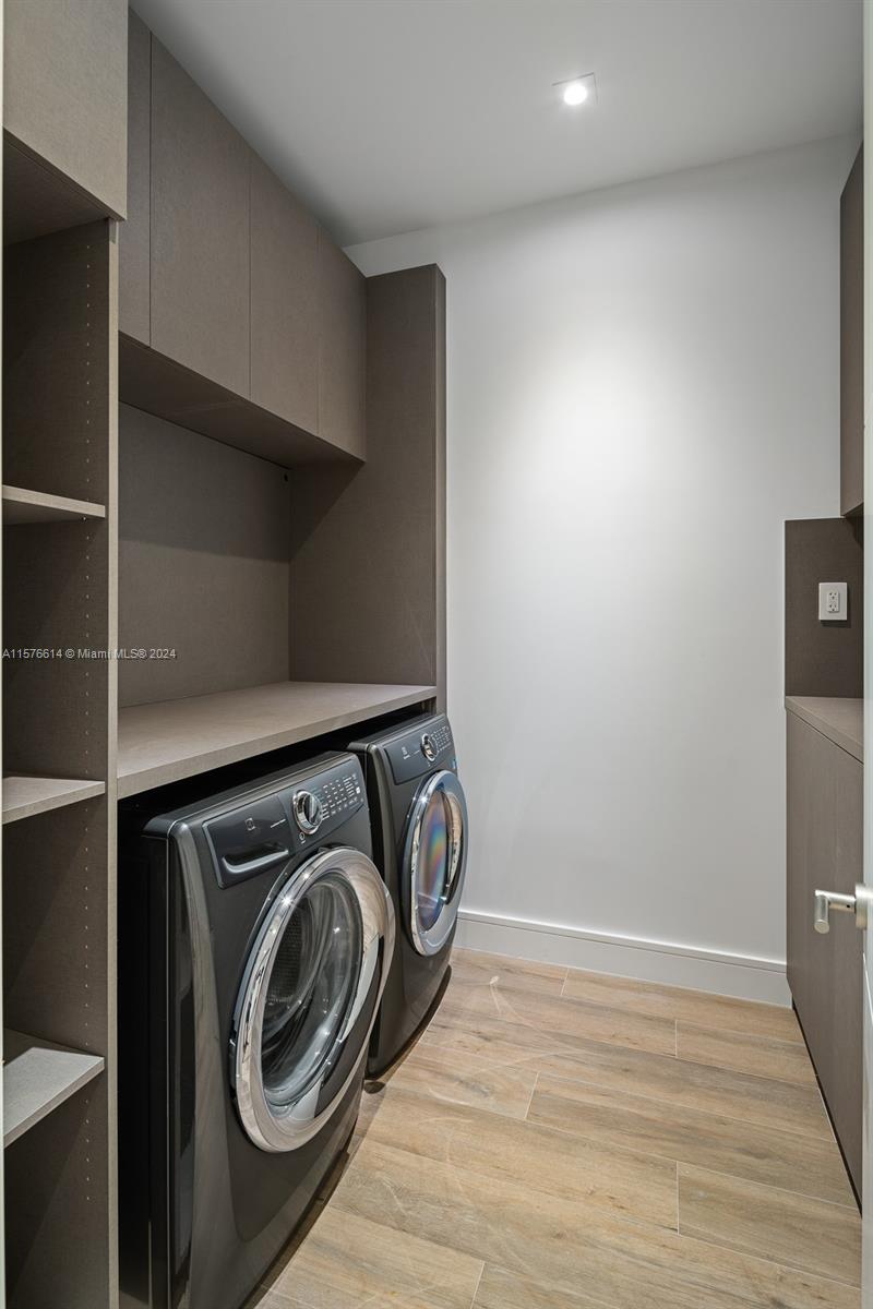 Palm Terrace - Residential