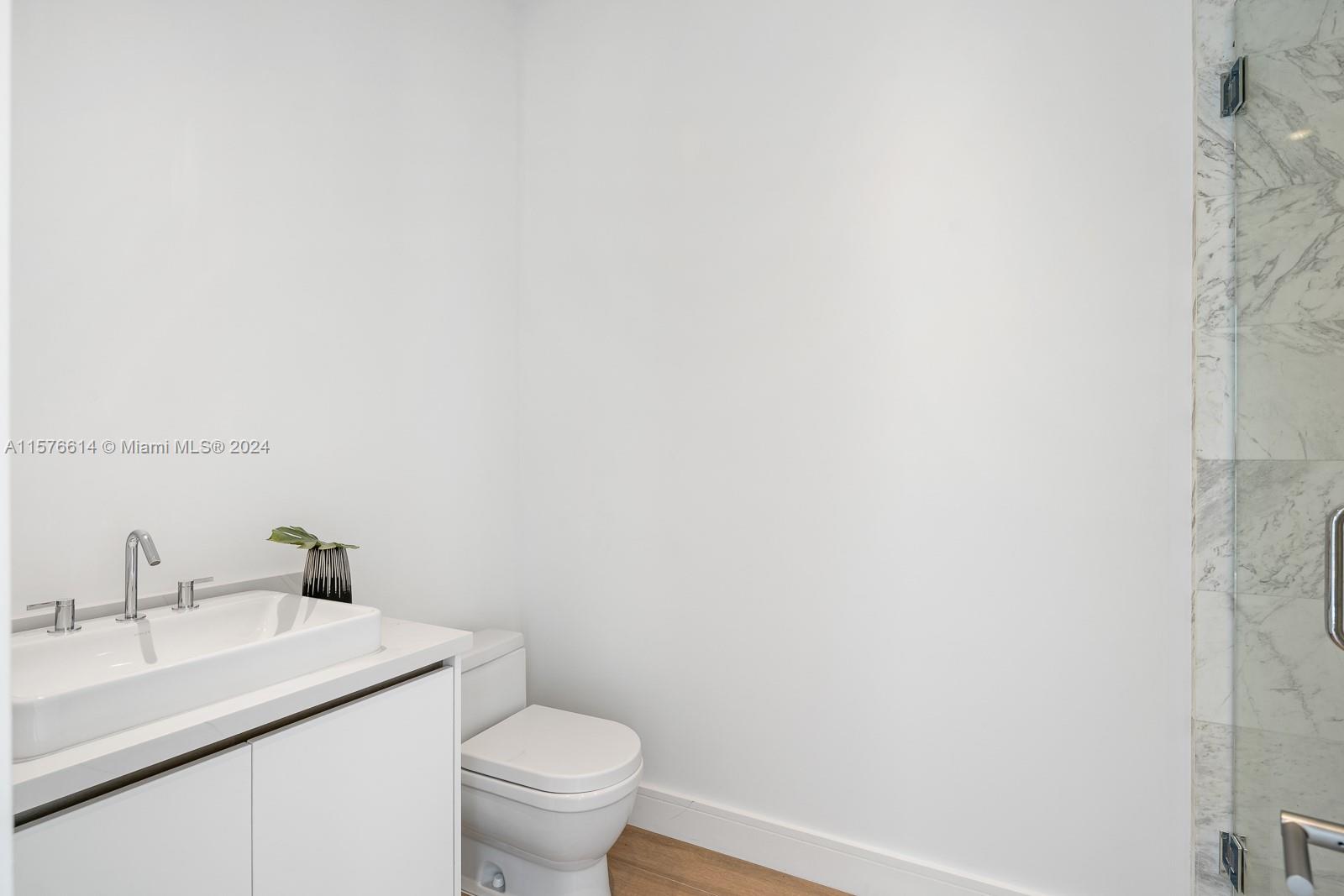 Palm Terrace - Residential