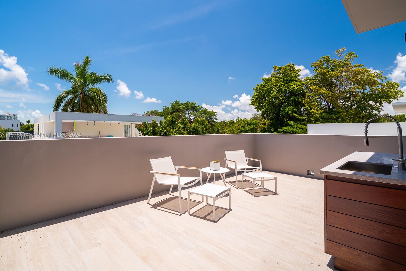 Palm Terrace - Residential