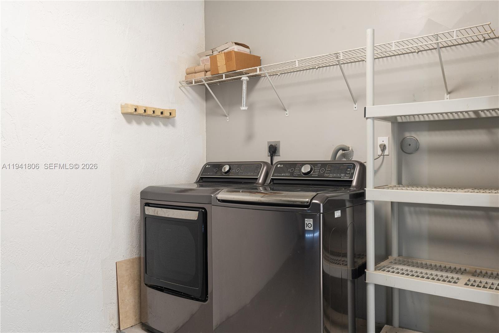 KINGDOM DREAM - Residential Lease