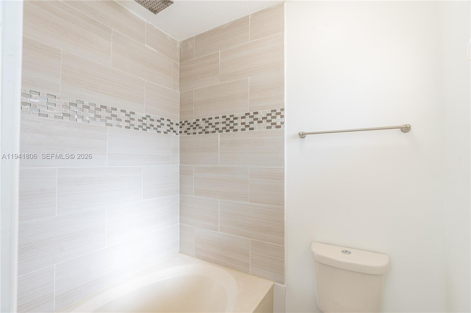 KINGDOM DREAM - Residential Lease