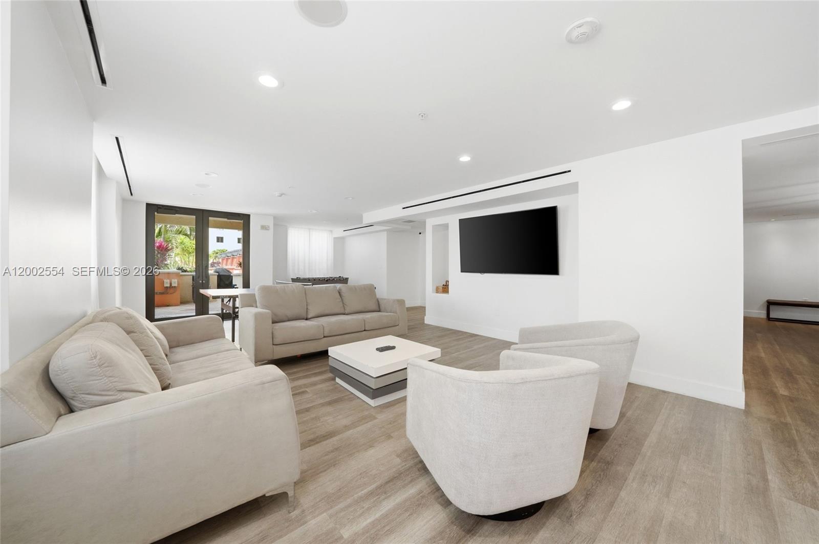 WAVERLY AT LAS OLAS CONDO - Residential Lease