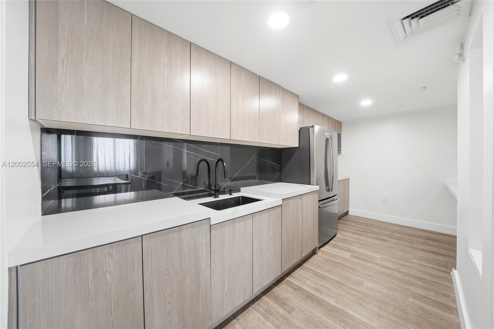 WAVERLY AT LAS OLAS CONDO - Residential Lease