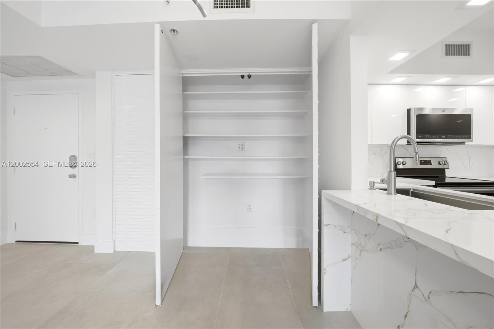 WAVERLY AT LAS OLAS CONDO - Residential Lease