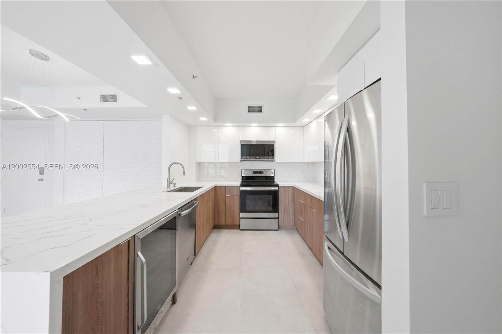 WAVERLY AT LAS OLAS CONDO - Residential Lease