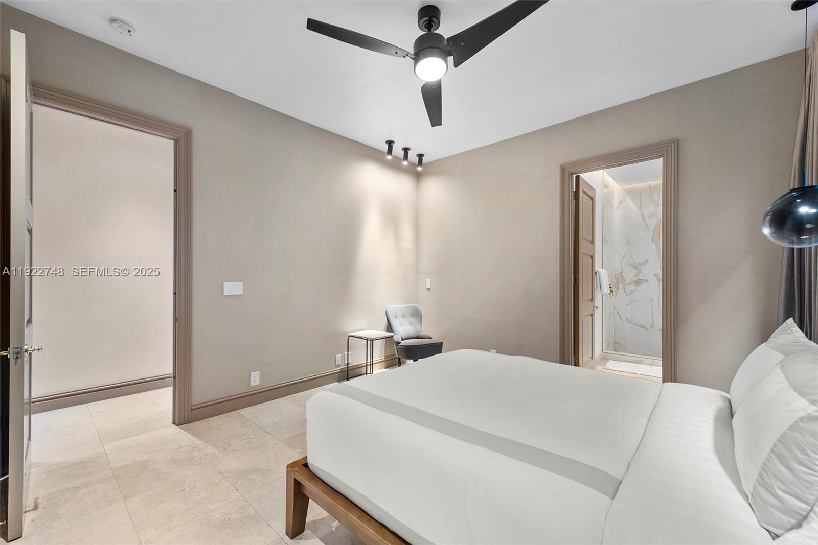 HIBISCUS ISLAND - Residential Lease