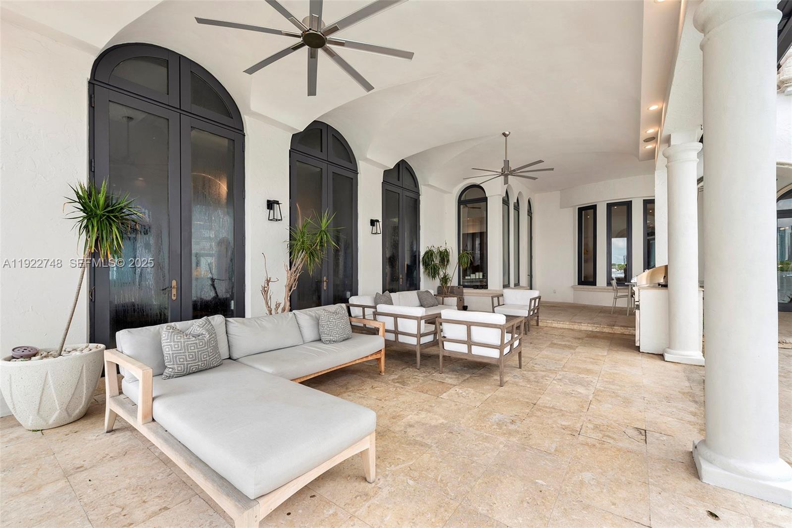 HIBISCUS ISLAND - Residential Lease