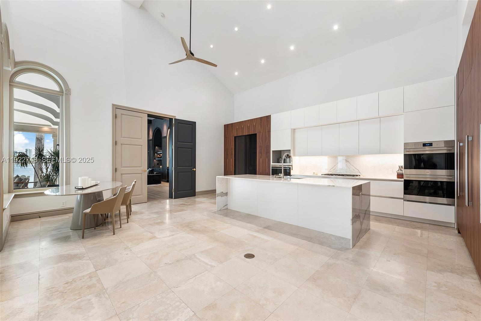 HIBISCUS ISLAND - Residential Lease