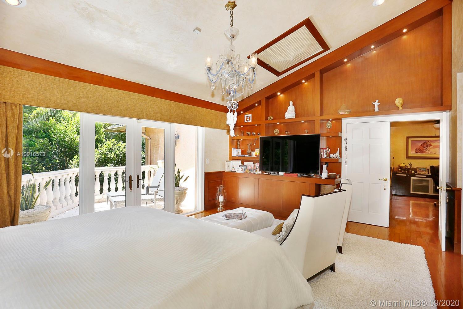 LEAFY WAY - Residential