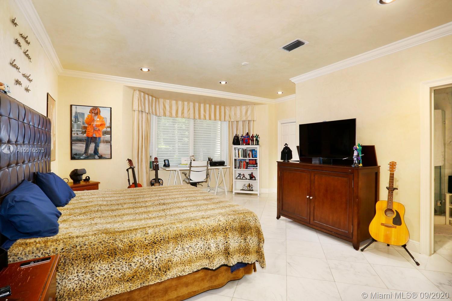 LEAFY WAY - Residential