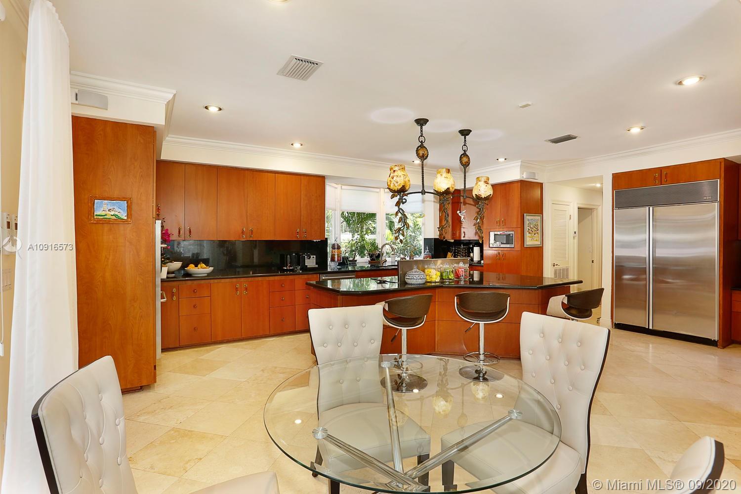 LEAFY WAY - Residential