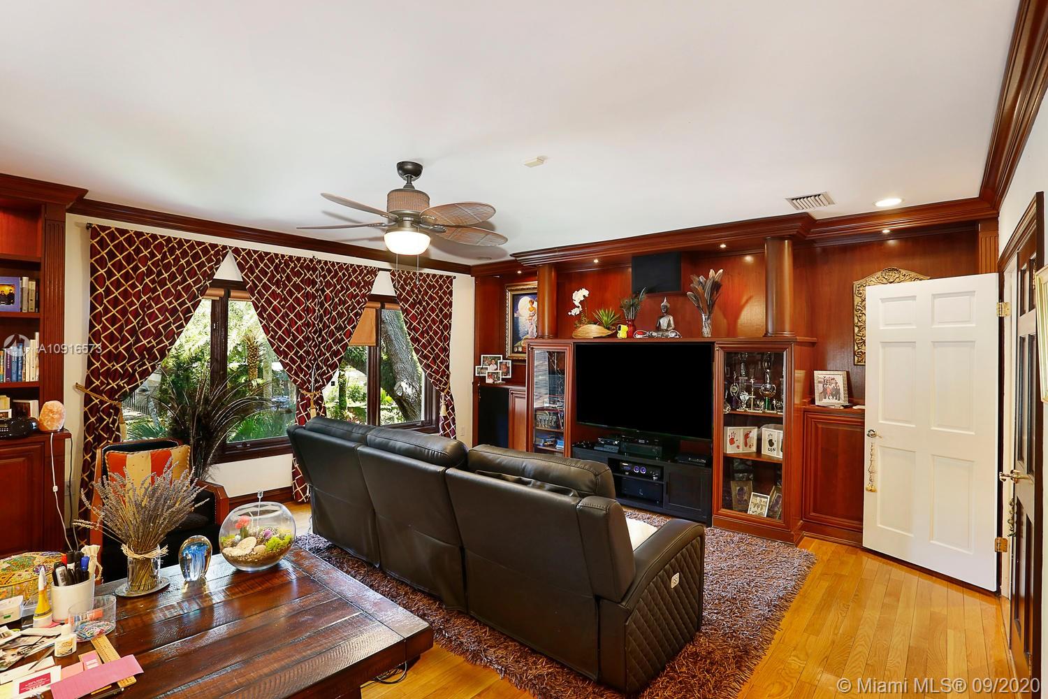 LEAFY WAY - Residential