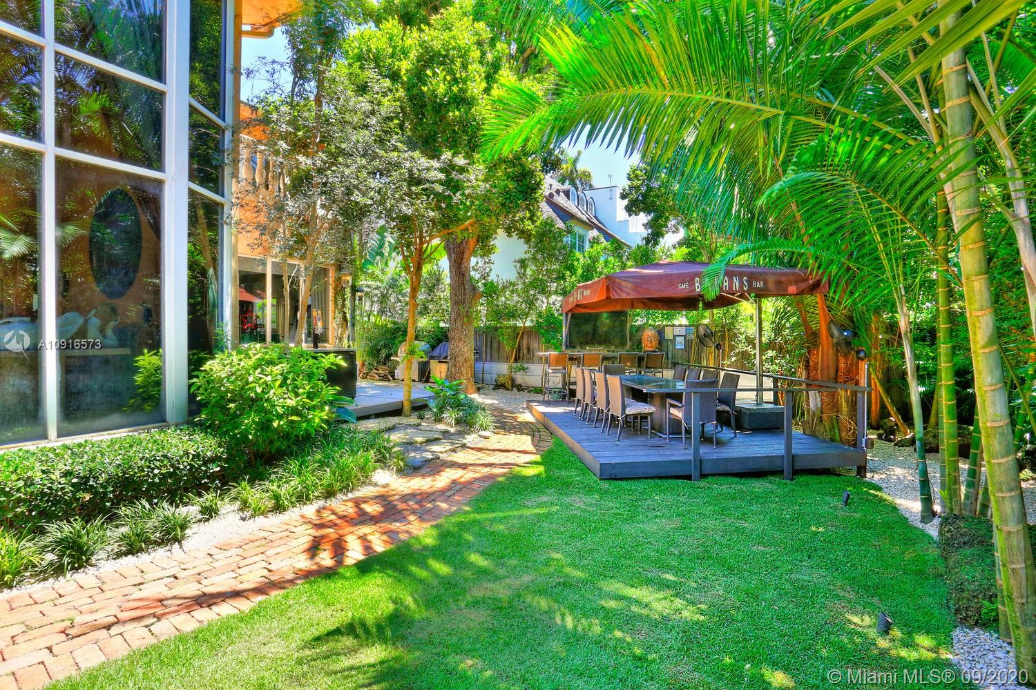 LEAFY WAY - Residential