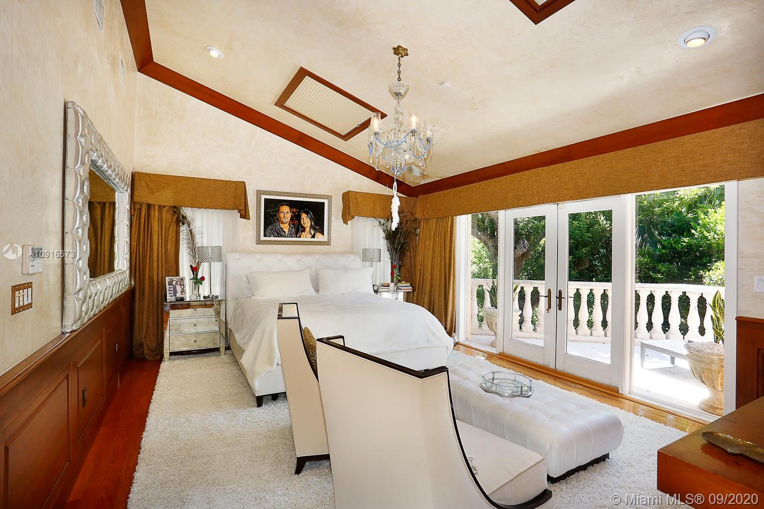 LEAFY WAY - Residential