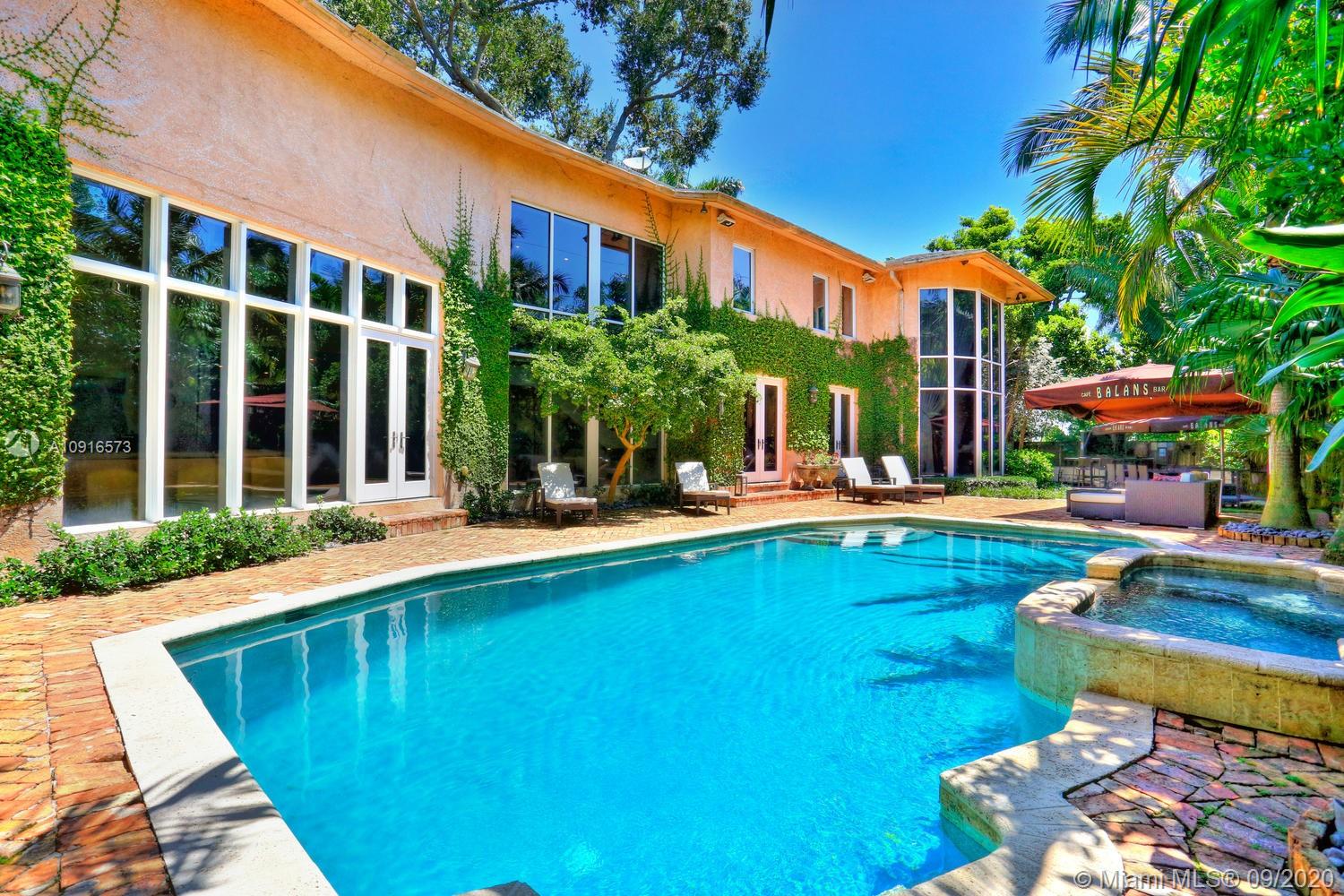 LEAFY WAY - Residential