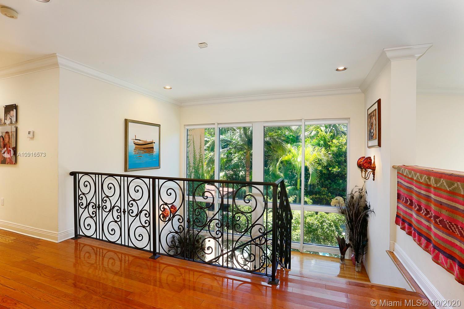 LEAFY WAY - Residential