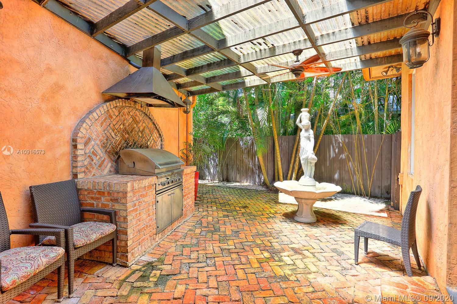 LEAFY WAY - Residential