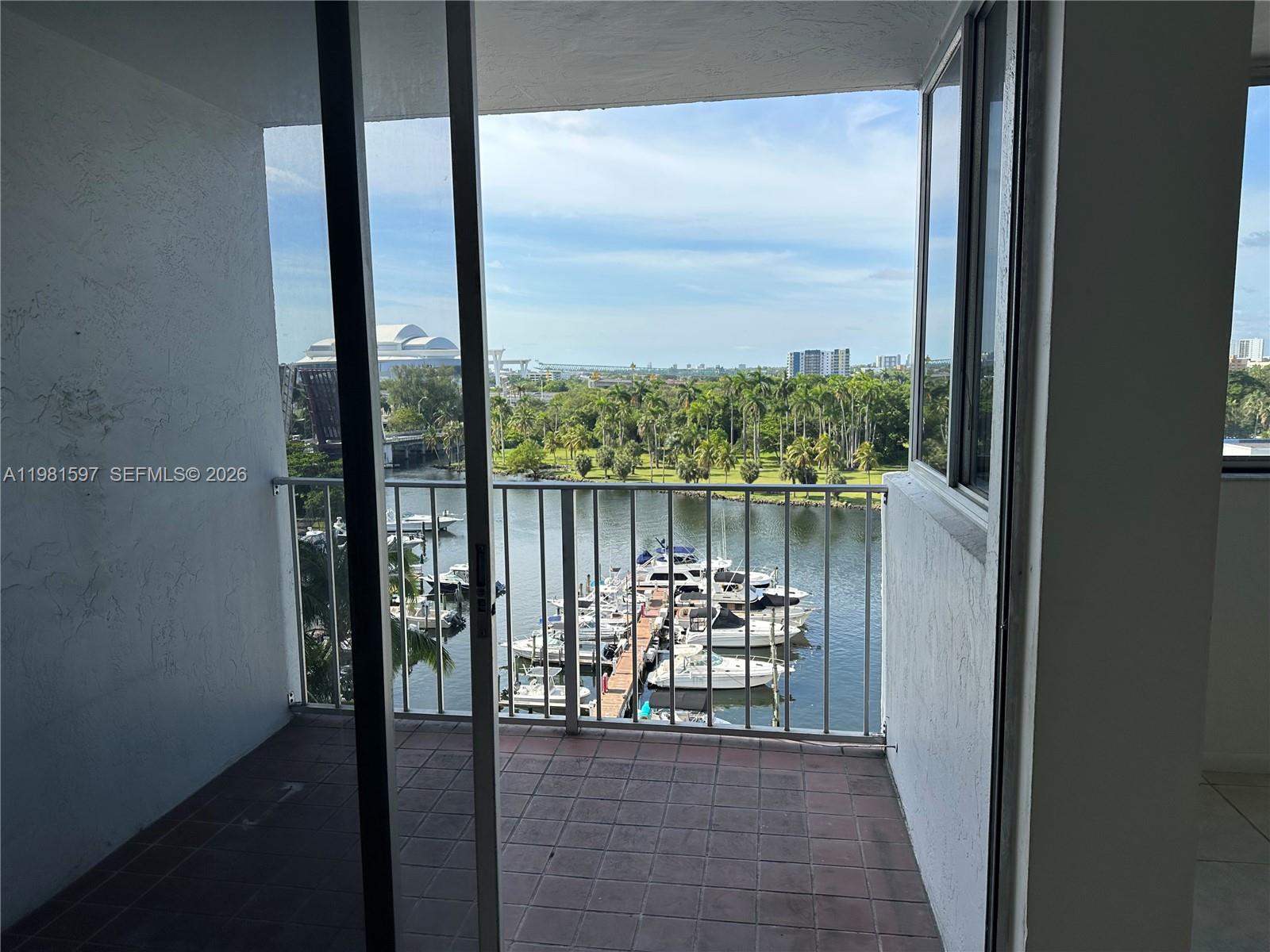 RIVER RUN CONDO PH I - Residential Lease