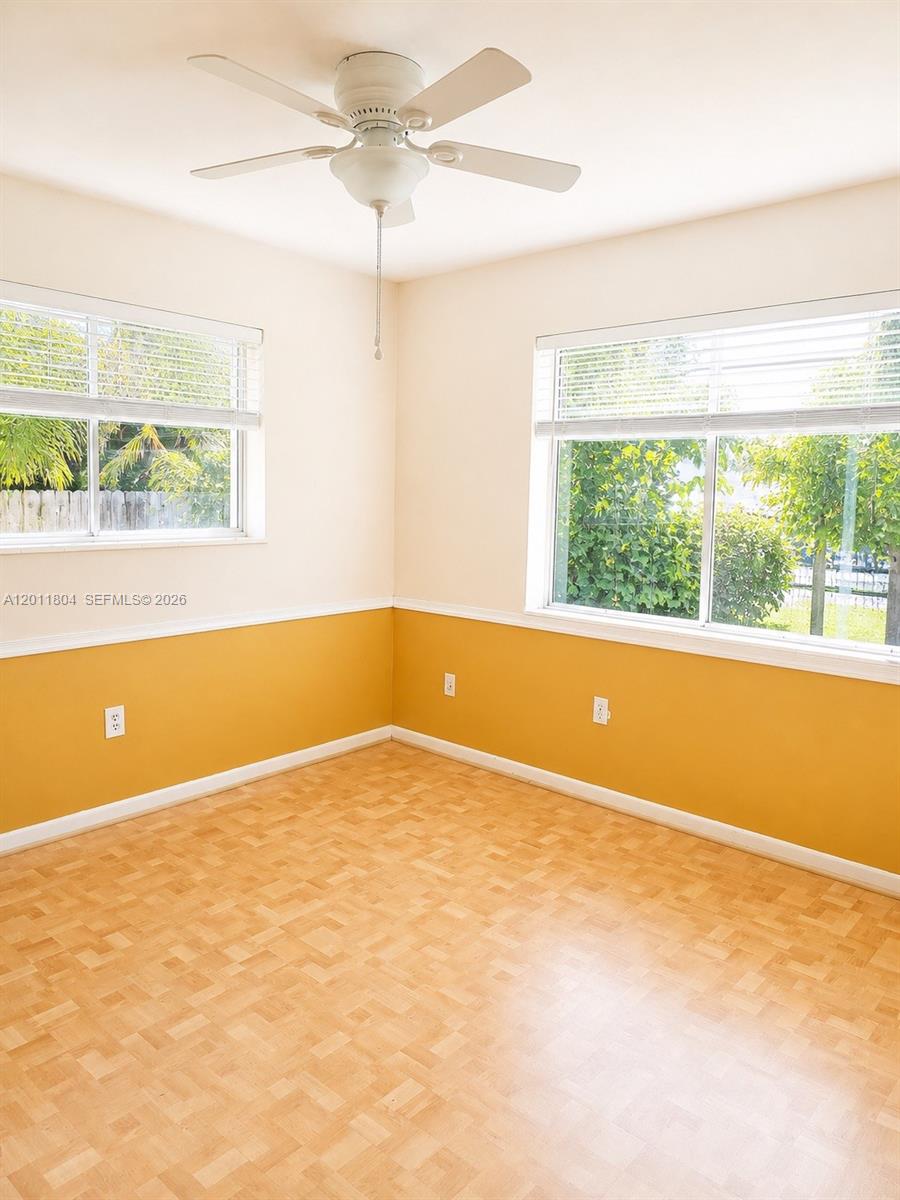 KENDALE LAKES SEC ONE - Residential