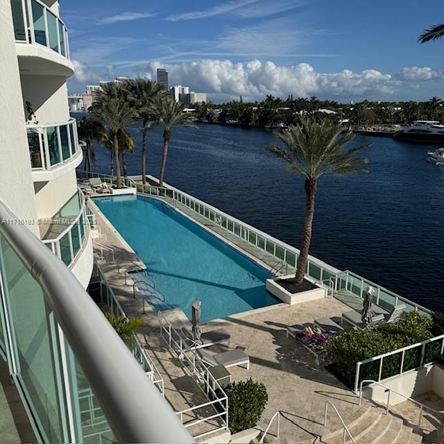 20201 E Country Club Dr 409