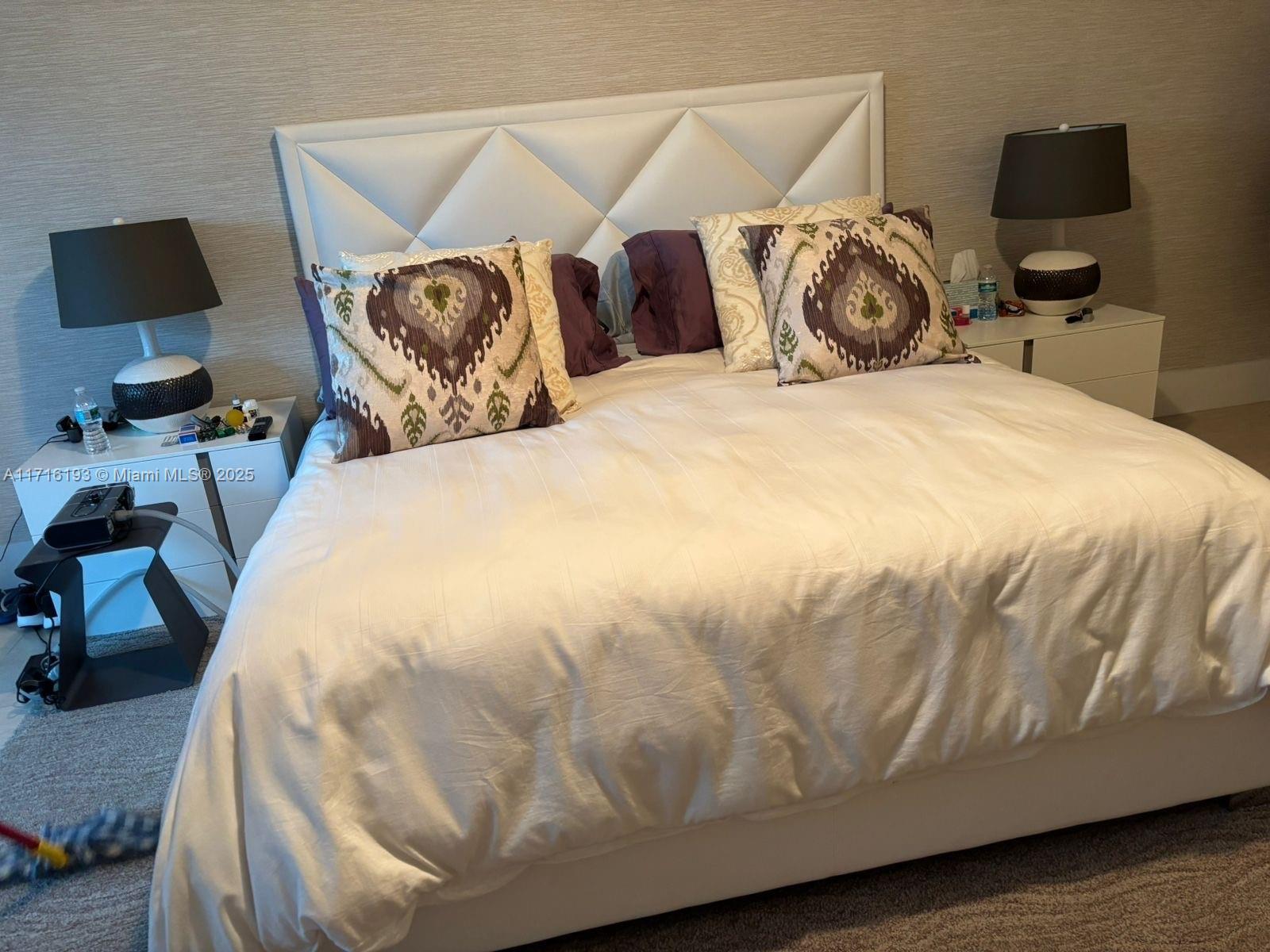 HAMPTONS SOUTH CONDO - Residential Lease