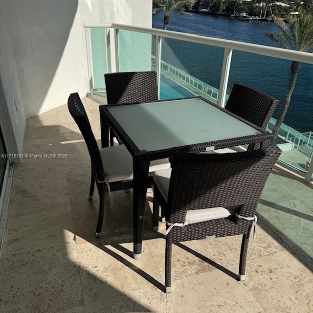 20201 E Country Club Dr 409