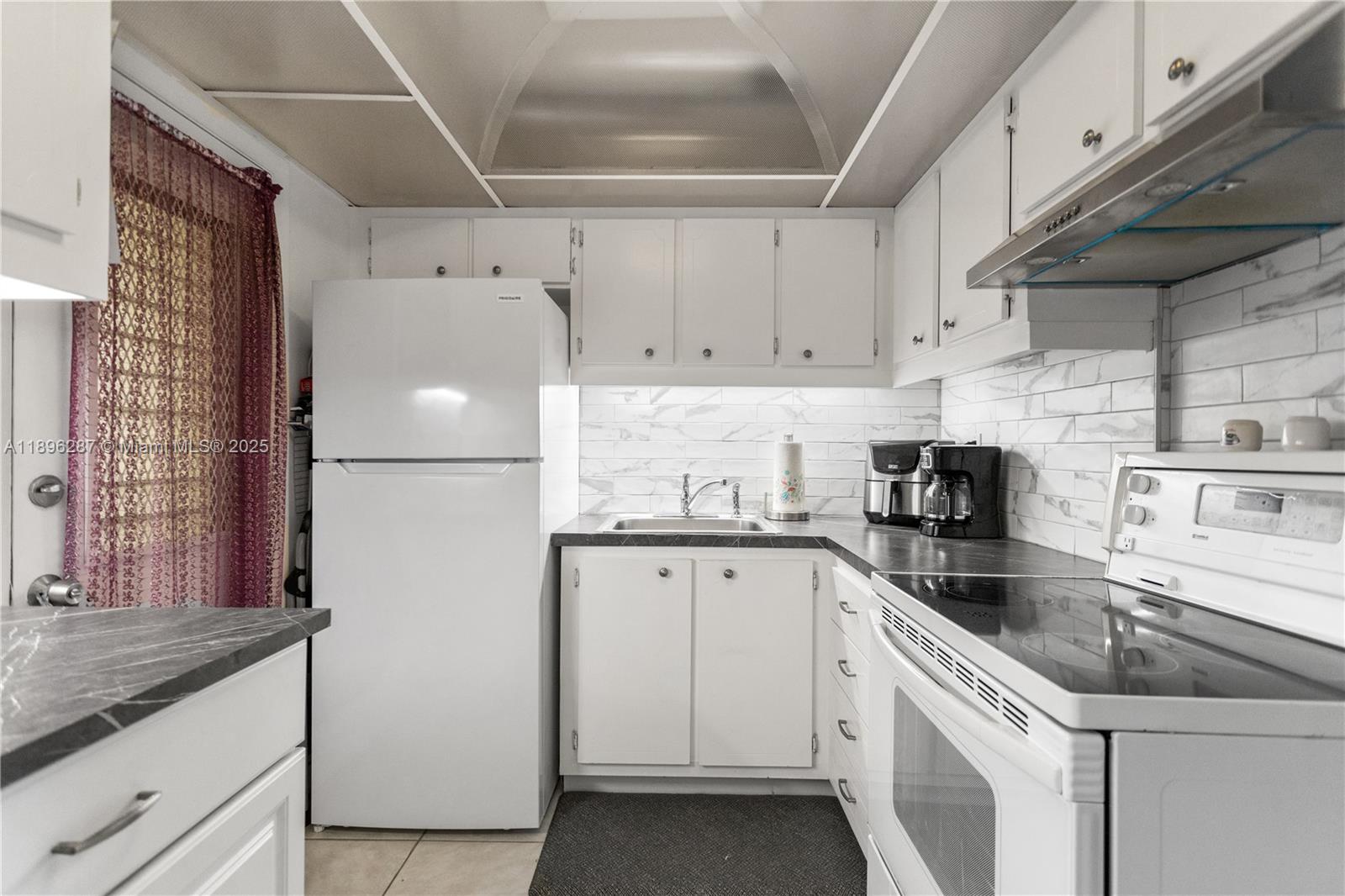 17001 NE 13th Ave 214