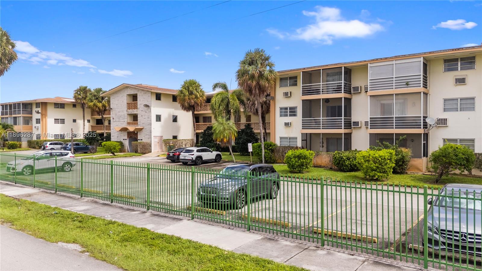 MAR-LEN GARDENS NO 5 CORP - Residential