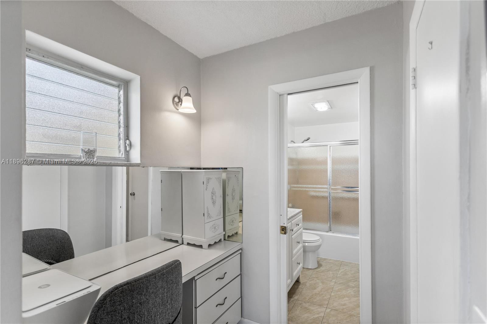 17001 NE 13th Ave 214