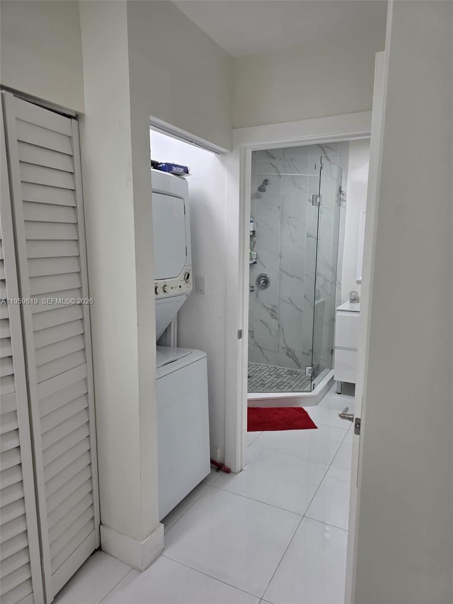 ELSON MANORS - Residential