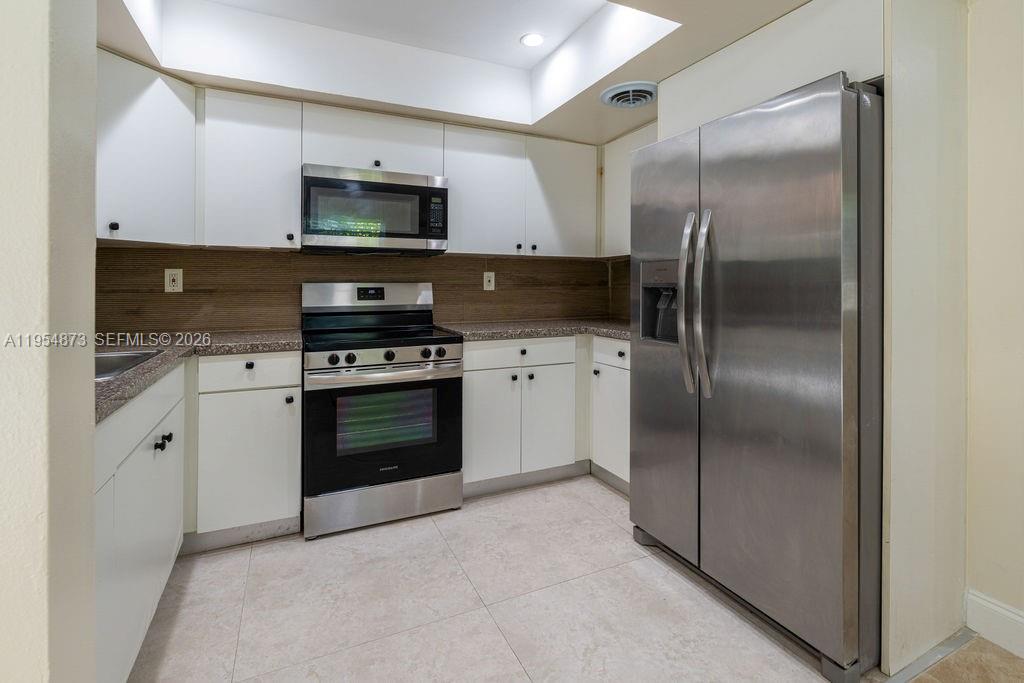 OJUS SUB - Residential Income