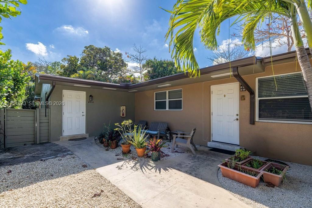 Photo of 2470-2472 NE 182nd Ter, North Miami Beach, FL 33160 (MLS # A11954873)