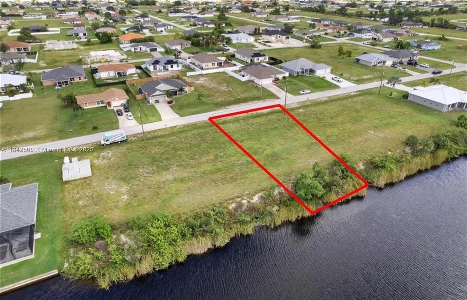 1028 NW 18TH TER
