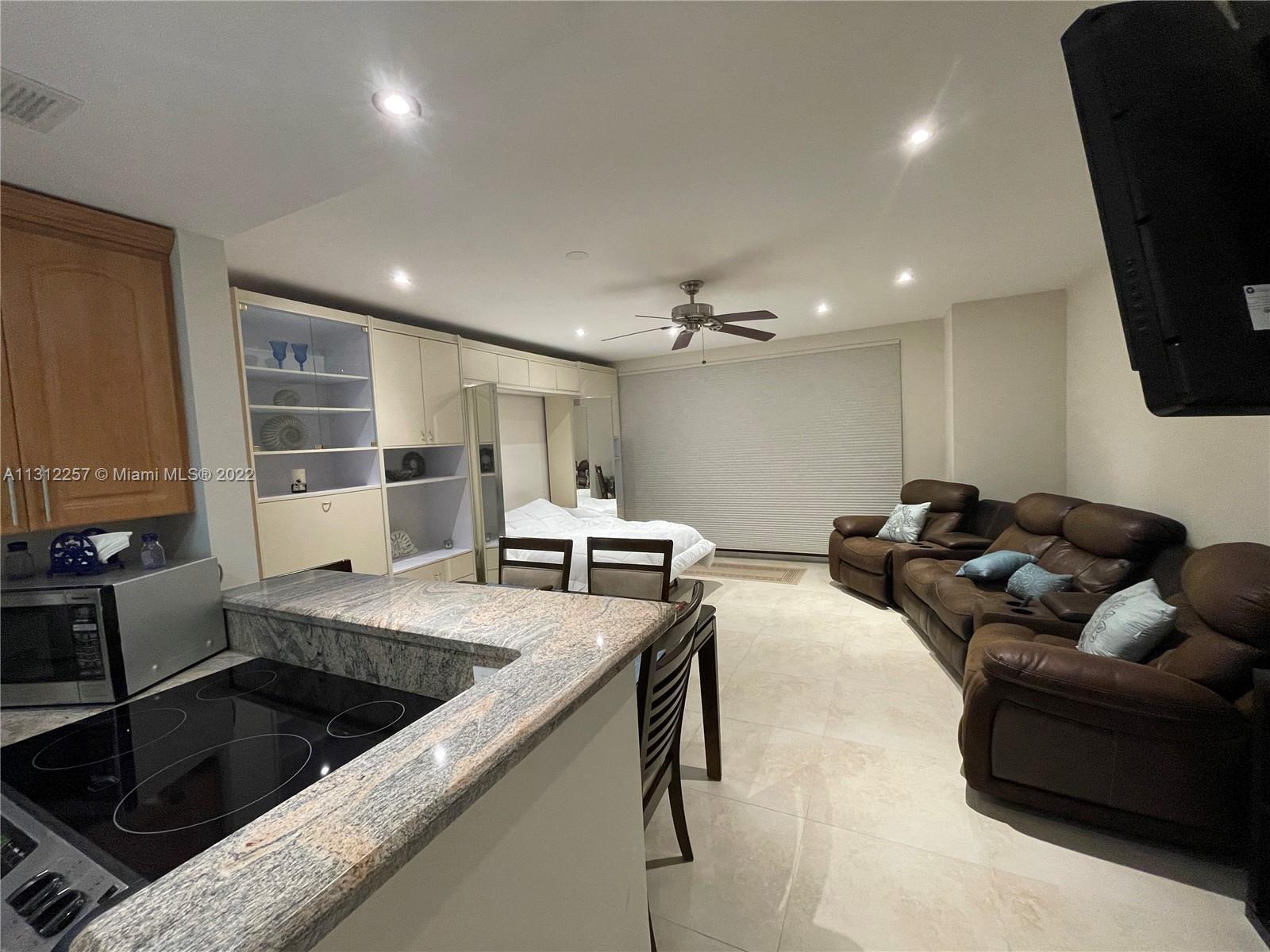 ALEXANDER TOWERS CONDO - Residential Lease