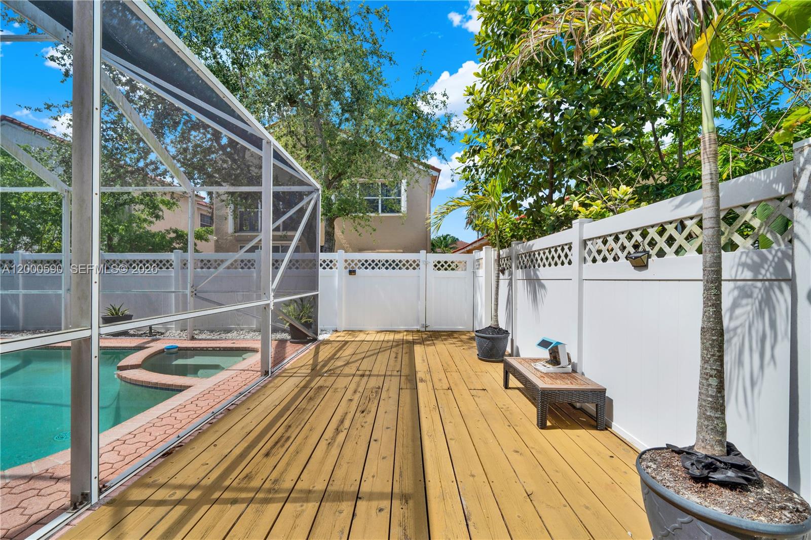 KENSINGTON SOUTH - Residential