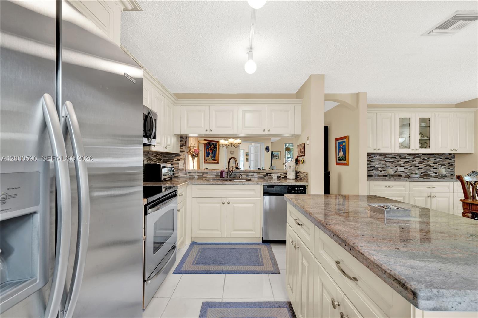 KENSINGTON SOUTH - Residential