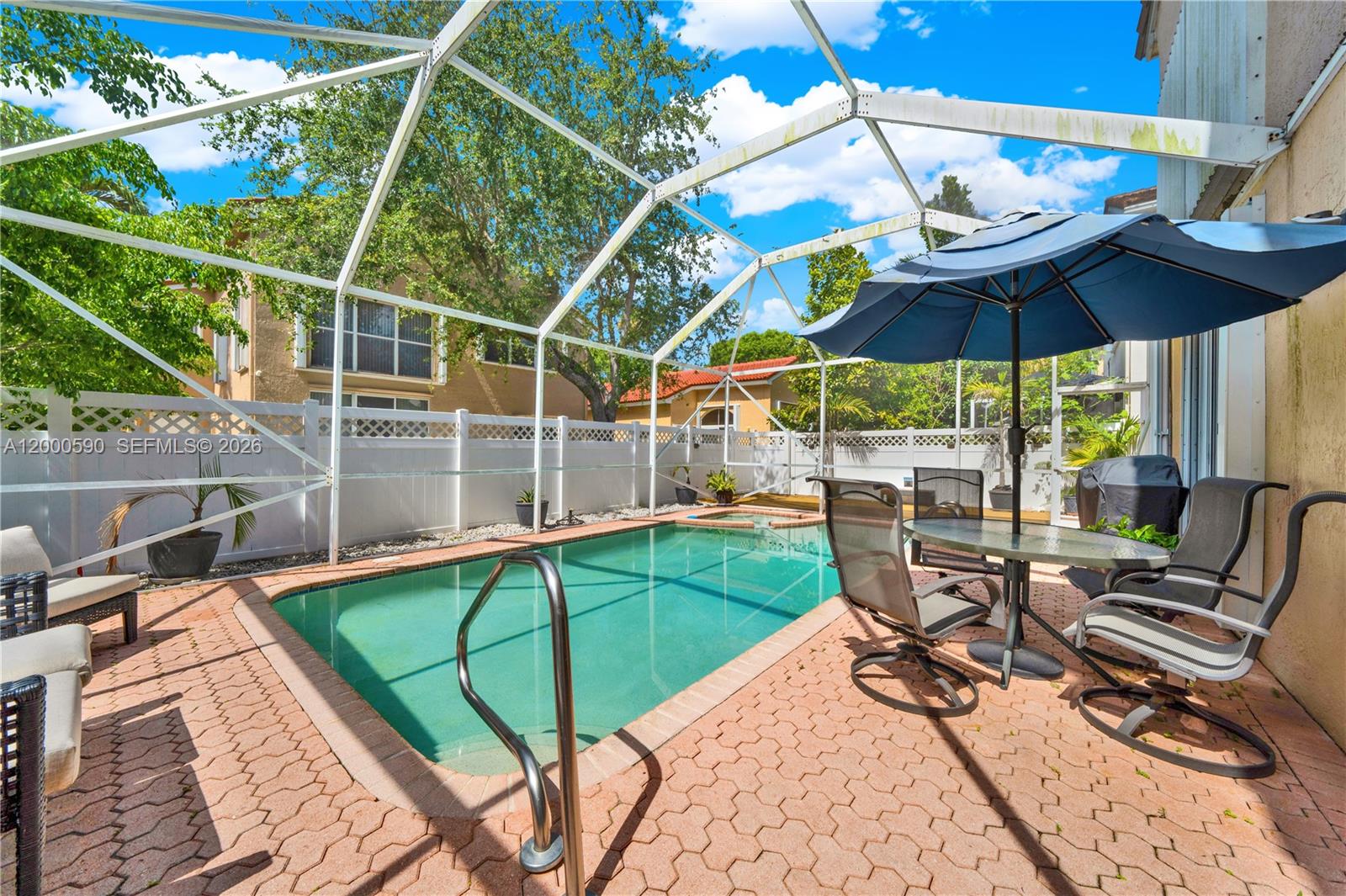 KENSINGTON SOUTH - Residential