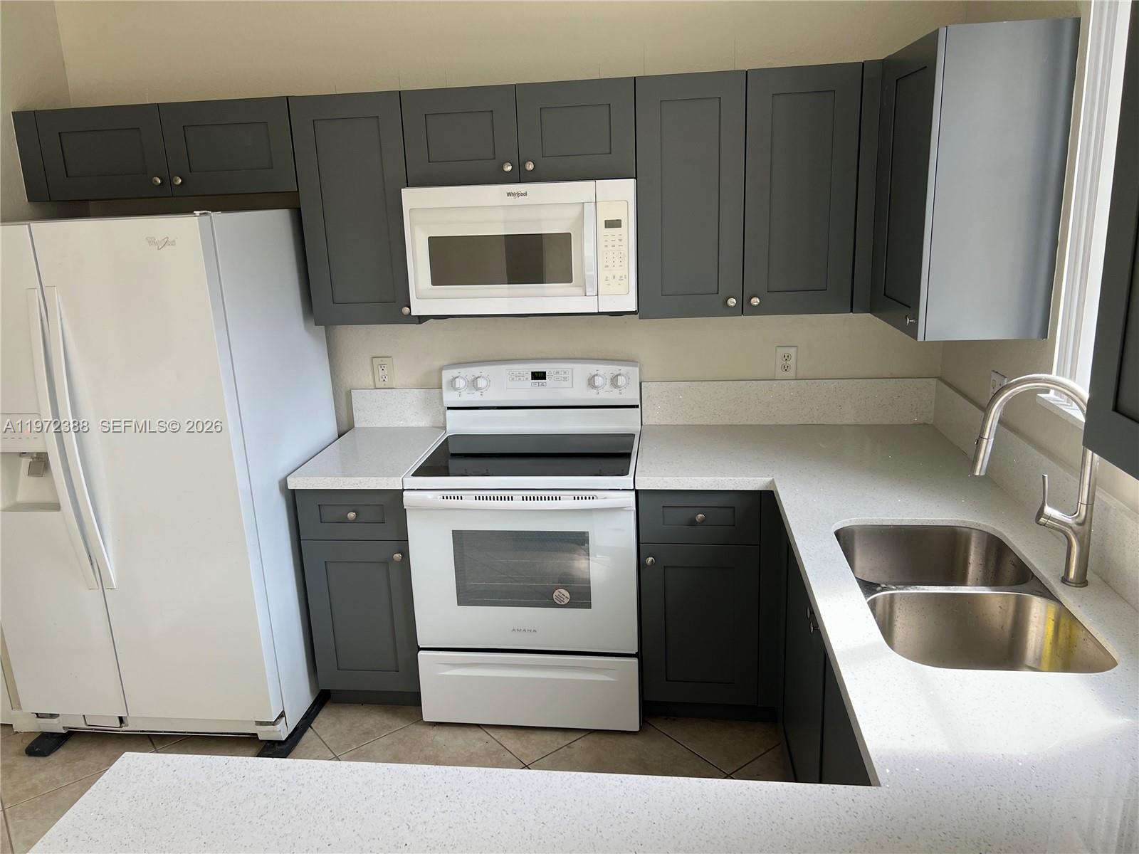 MOWRY VILLAS - Residential