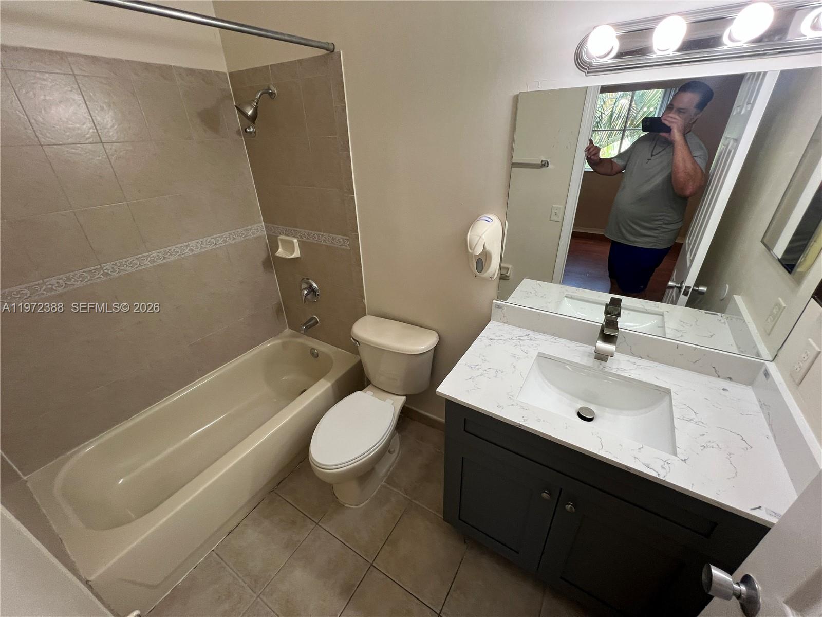 MOWRY VILLAS - Residential