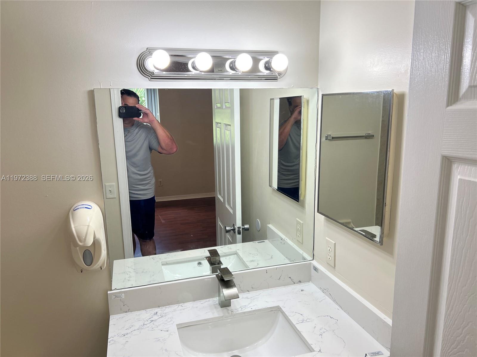 MOWRY VILLAS - Residential