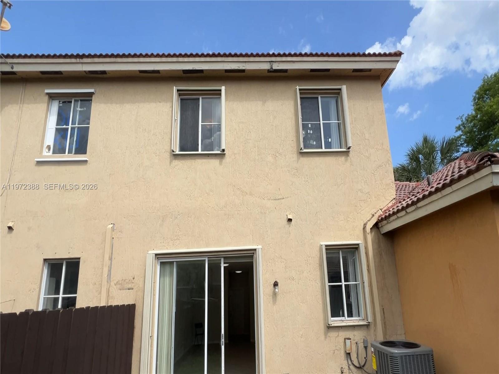 MOWRY VILLAS - Residential