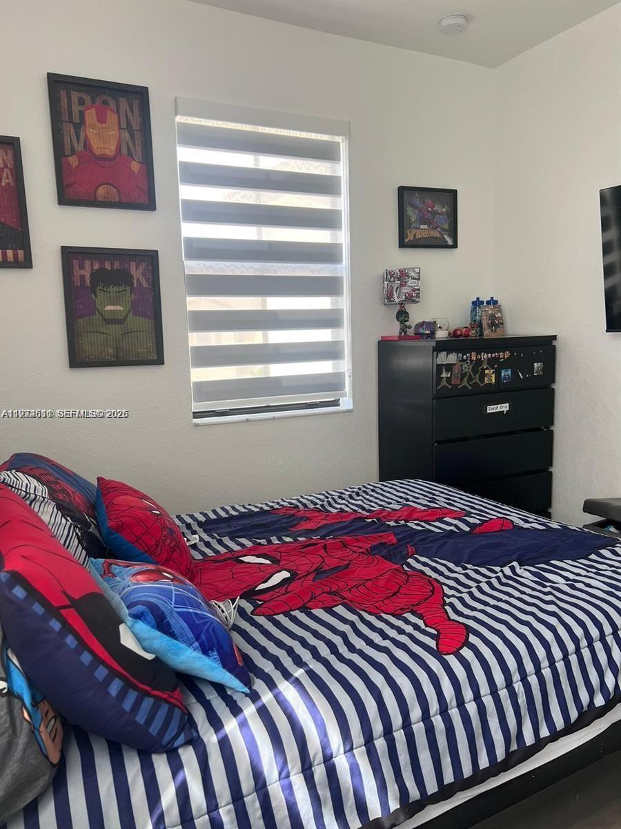 AQUABELLA NORTH REPLAT - Residential Lease