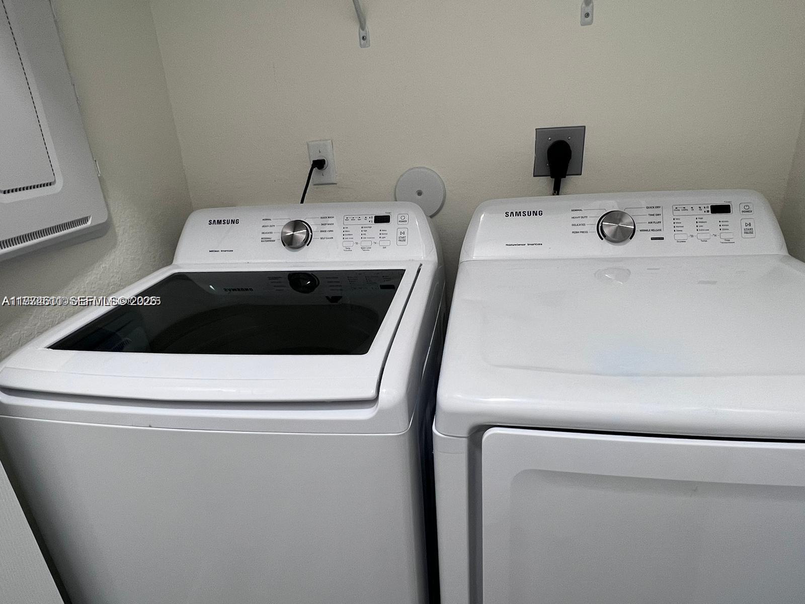 AQUABELLA NORTH REPLAT - Residential Lease