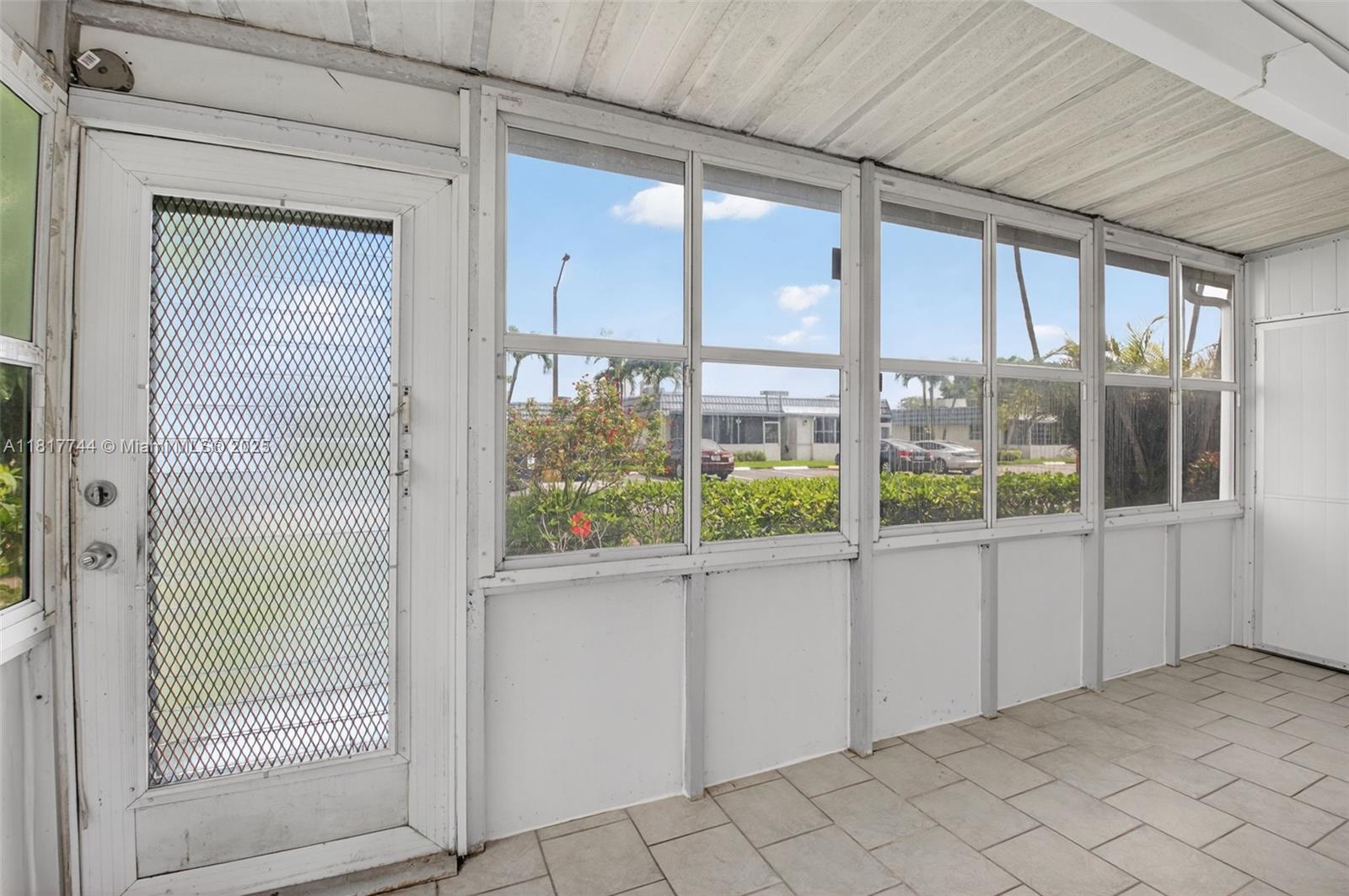 KINGS POINT WATERFORD CON - Residential